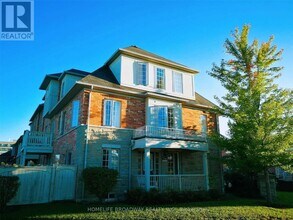 Building Photo - 98 Hillwood St