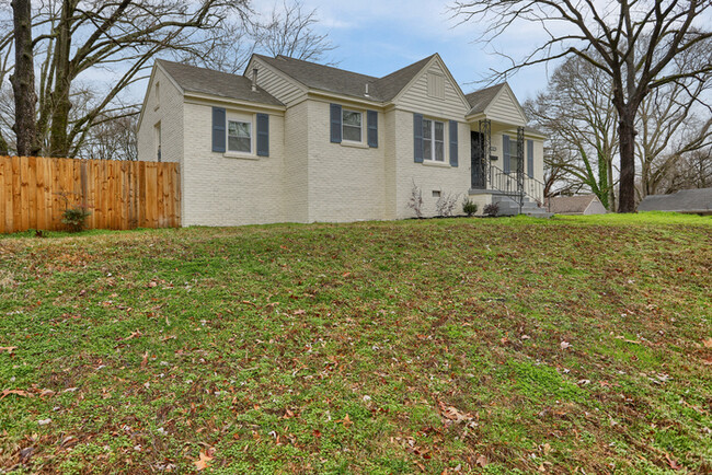 Building Photo - NEST / ALL APPLIANCES INCLUDED