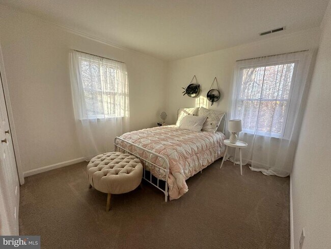 Foto del edificio - 3681 Poplar Neck Rd