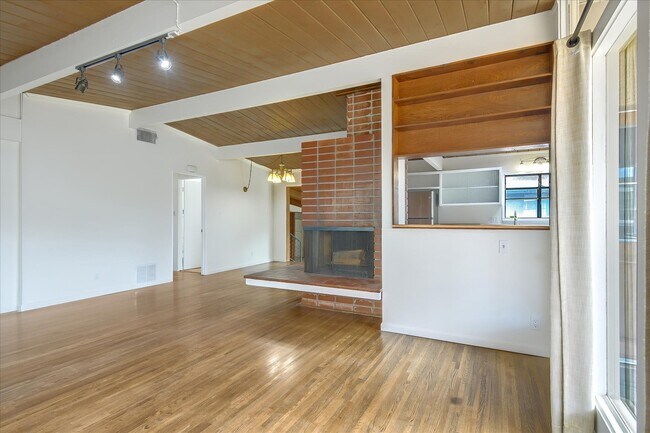 Building Photo - 24011 Huber Ave