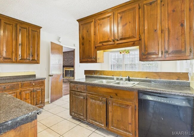 Building Photo - 3218 Riderwood Dr