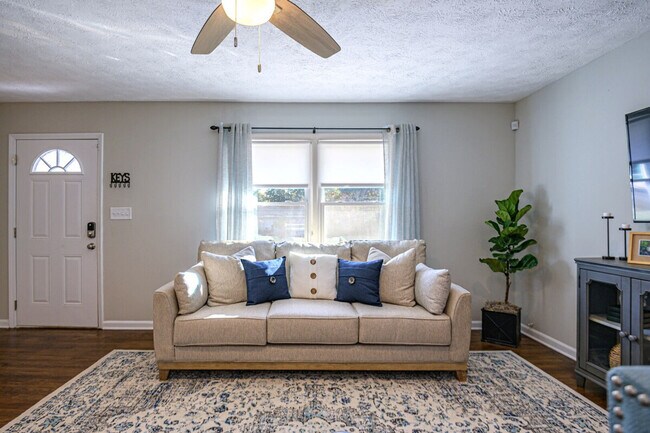 Building Photo - 931 Worley Dr
