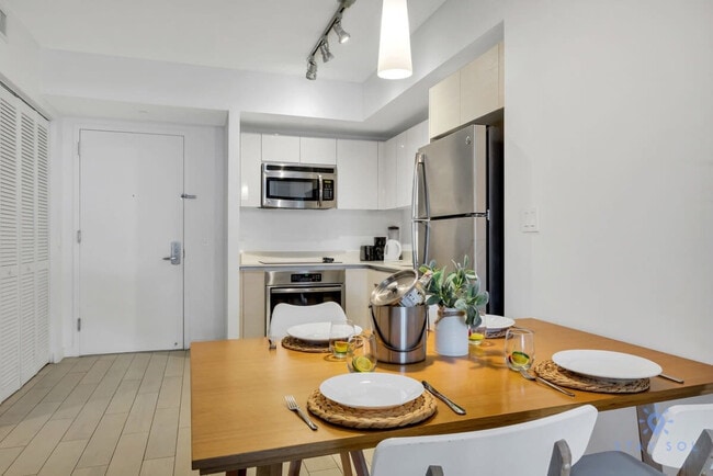 Foto del edificio - 2602 E Hallandale Beach Blvd