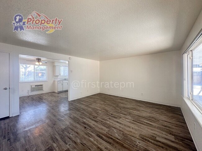 Foto del edificio - 64 S 2nd St