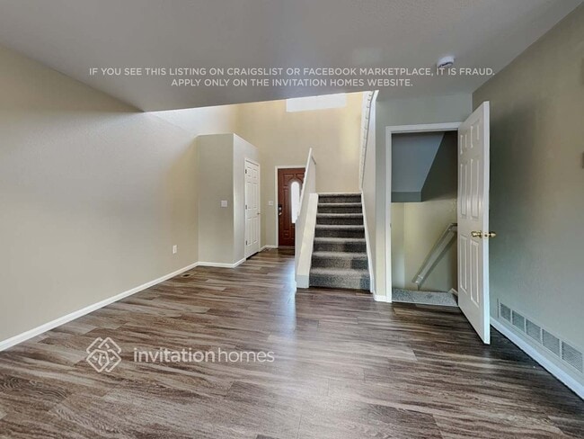 Foto del edificio - 4981 N Silverlace Dr