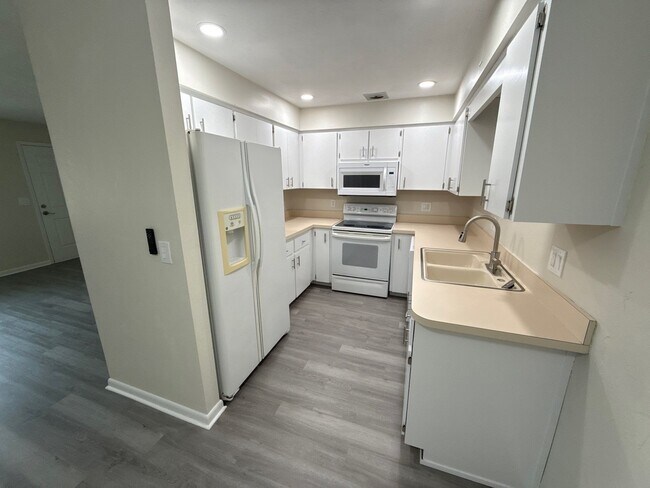 Foto del edificio - 227 S Lee St