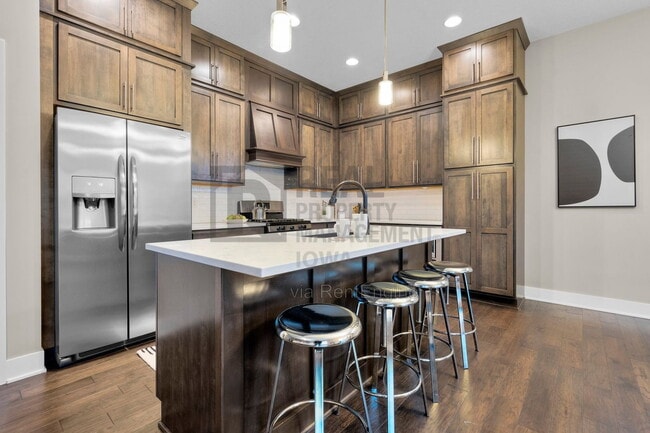 Building Photo - 16893 Madison Cir