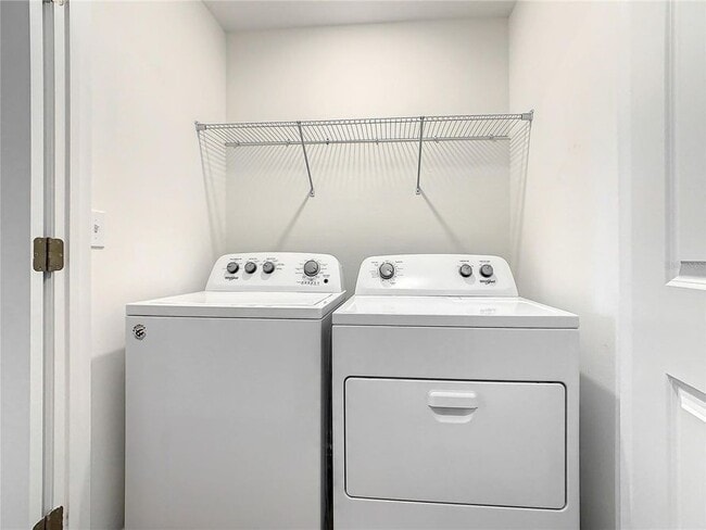 IN-UNIT WASHER & DRYER - 888 Grandin St