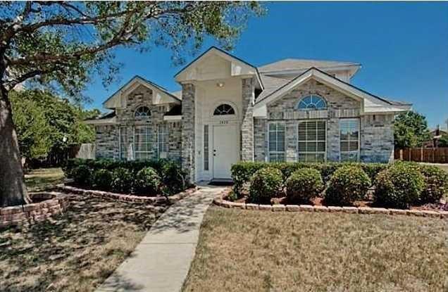 Foto principal - 1410 Ambrose Dr