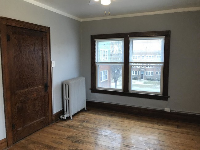 Foto del edificio - 2900-2902 Cottage Grove Ave