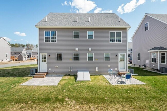 Foto del edificio - 60 Pumpkin Cir