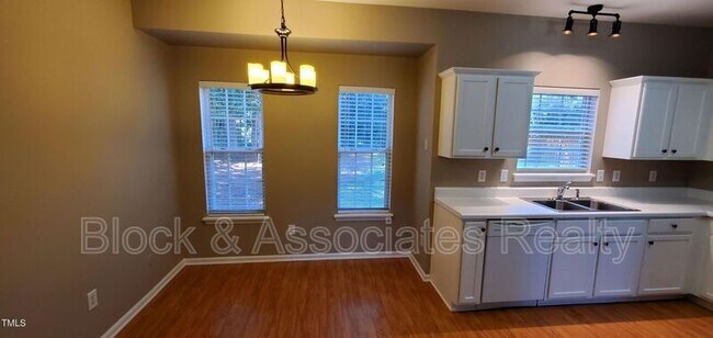 Building Photo - 104 Wellspring Dr