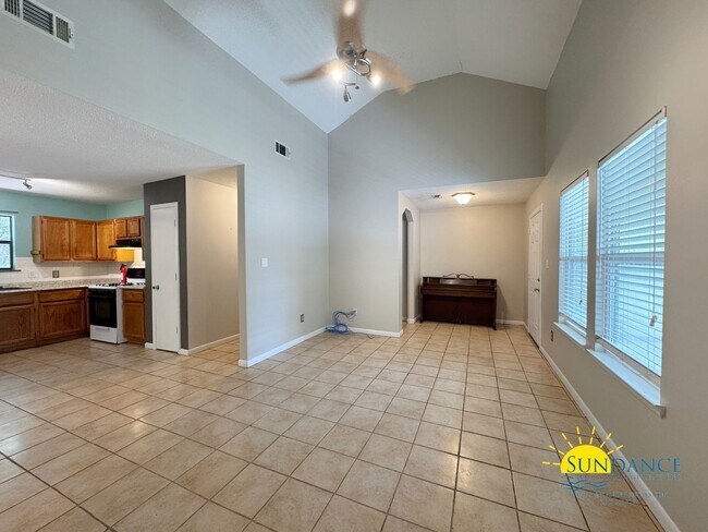 Foto del edificio - Spacious 3 Bedroom Home in Mary Esther!
