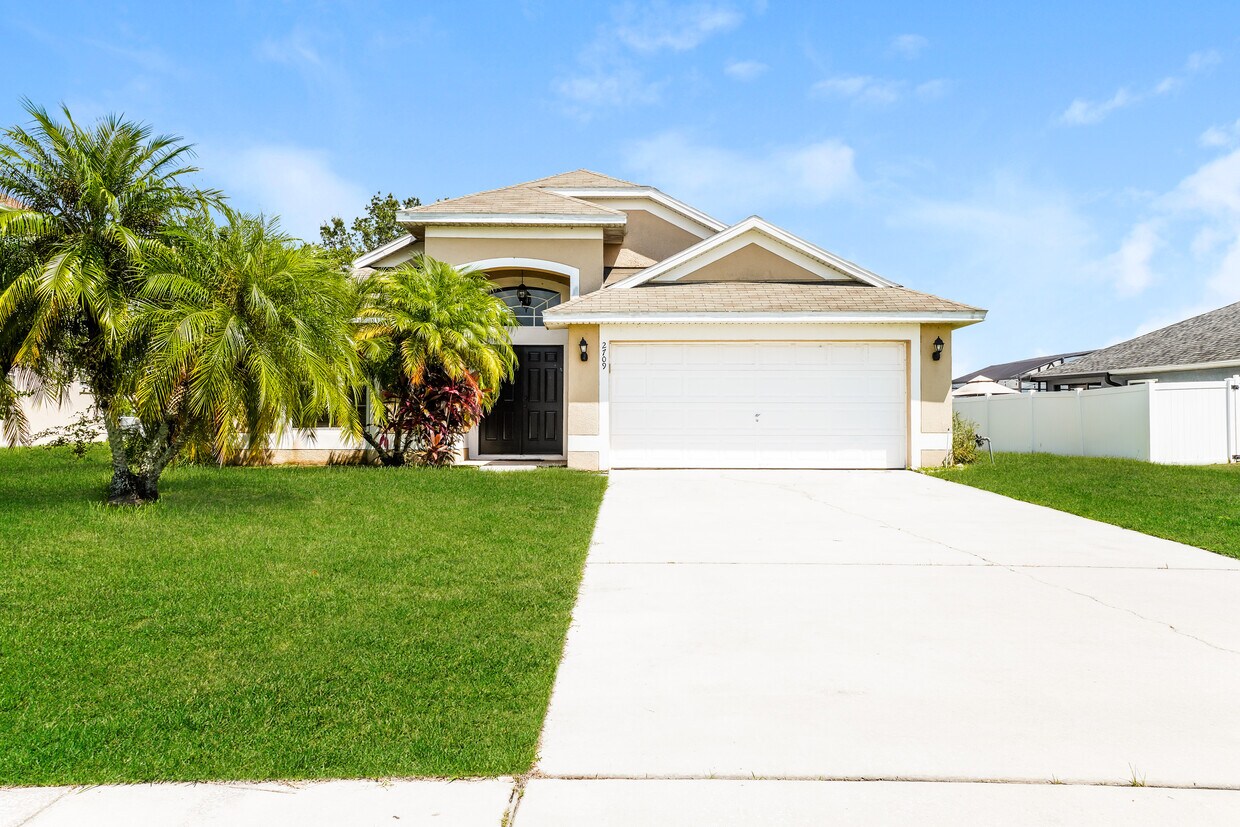 Foto principal - 2709 Eagle Canyon Dr S