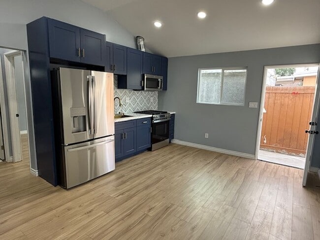 Foto del edificio - 1616 E Harding St