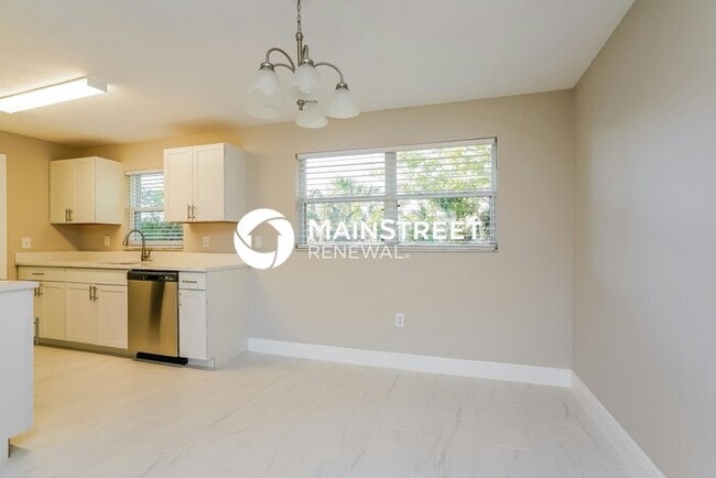 Building Photo - 3 Bedroom Pet-Friendly Home in FORT MYERS, FL with Main Street Renewal