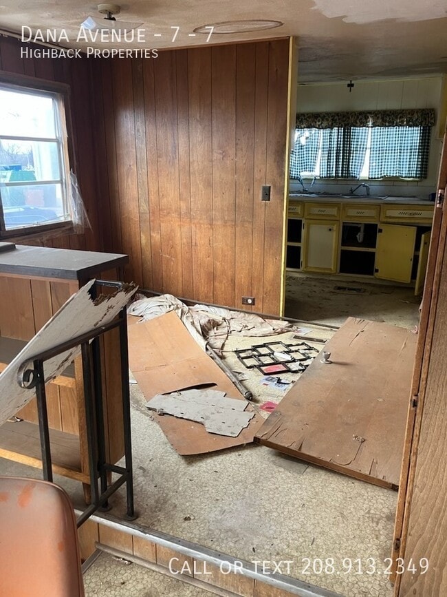 Foto del edificio - Dana Avenue - 7-7