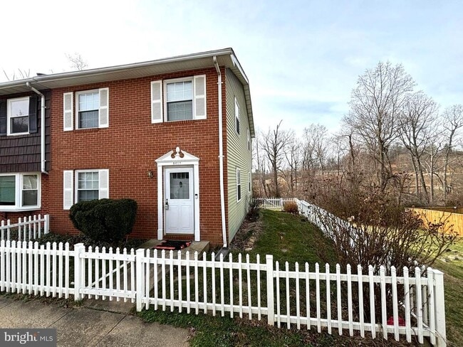 Building Photo - 8617 Colston Ct