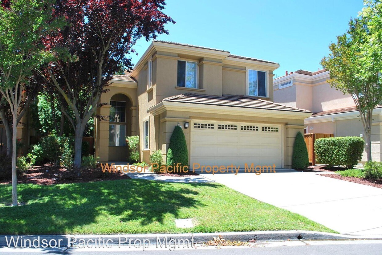 Foto principal - 3 br, 2.5 bath House - 415 Fuchsia Lane