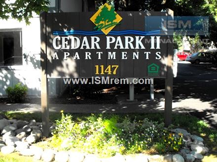Primary Photo - 1147 N Cedar St
