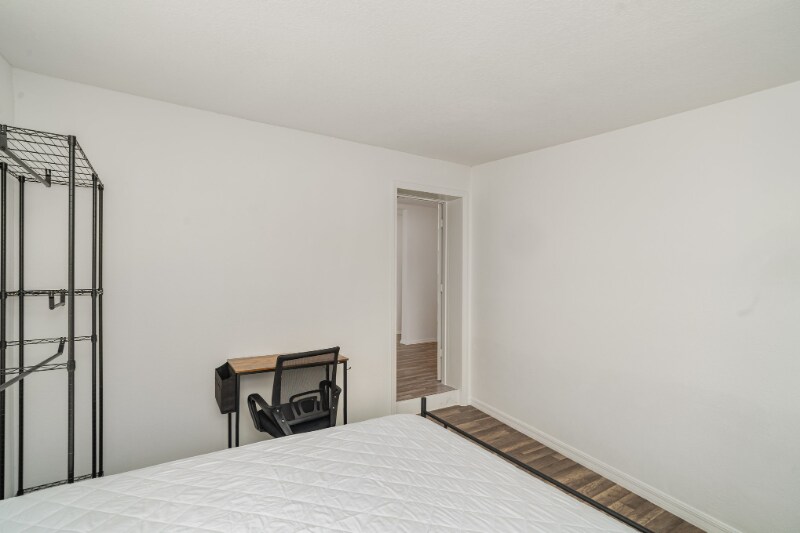 Foto del edificio - 19484 Midway Blvd