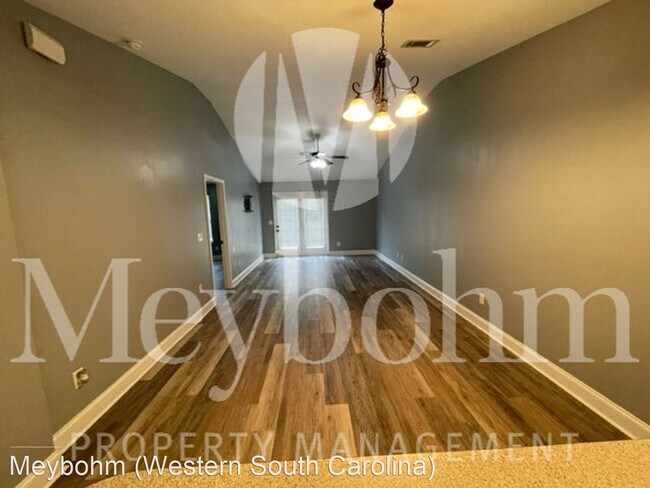 Building Photo - 2 br, 2 bath House - 132 Winnipeg Road