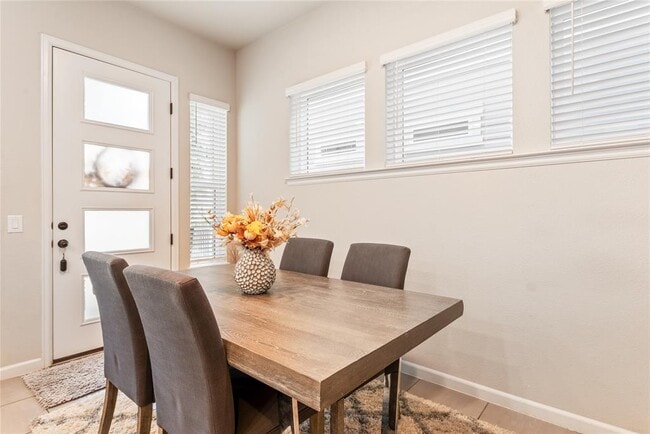 Foto del edificio - 13602 Terrett Trce