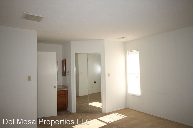 Building Photo - 3 br, 2 bath House - 500 Stagecoach Road SE