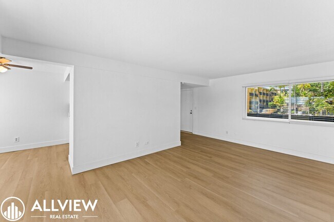 Foto del edificio - Newly Renovated 1 Bed / 1 Bath in Gated El Segundo Community – Pool, Gym, Parking & Prime Location