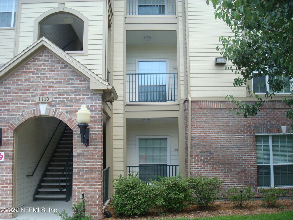 7800 Point Meadows Dr Unit 1425, Jacksonville, FL 32256 Condo for