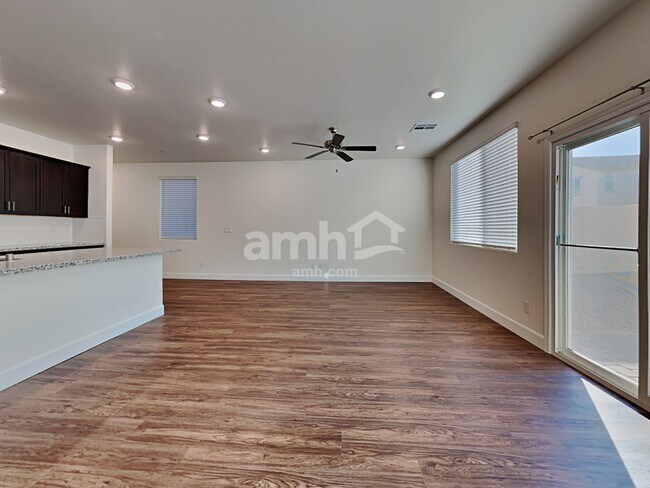 Building Photo - 80 Cabaletta Ln