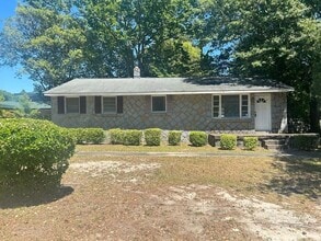 Building Photo - 1414 S Kilbourne Rd