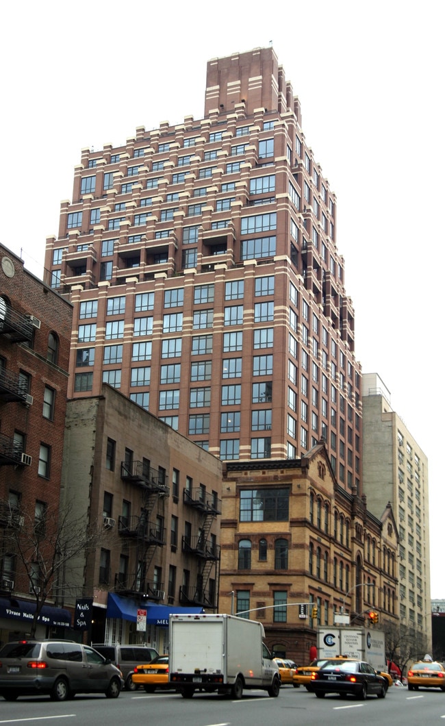 Building Photo - The Beekman Regent