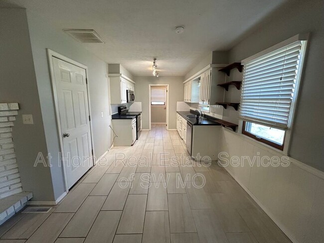 Foto del edificio - 818 N Patterson Ave