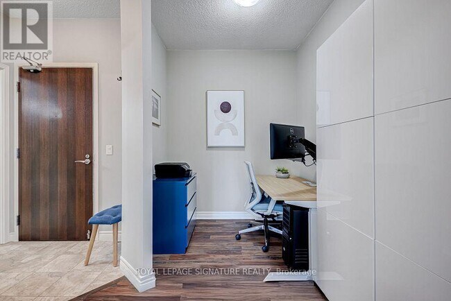 Photo du bâtiment - 339-1339 Rathburn Rd W