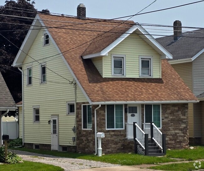 Building Photo - 2123 Bird Dr