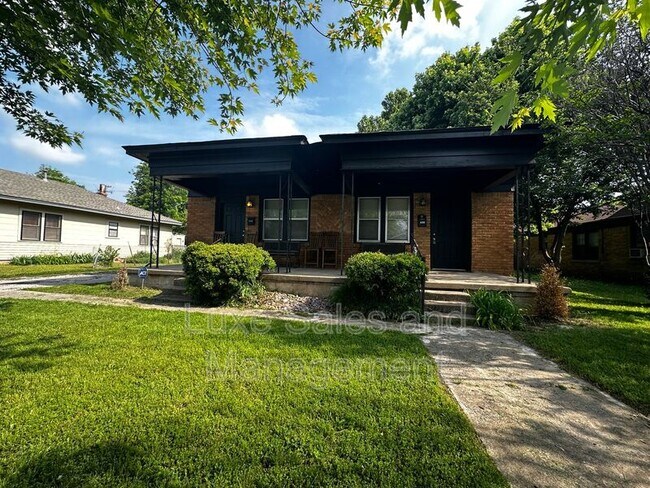 Building Photo - 3131 NW 16th St