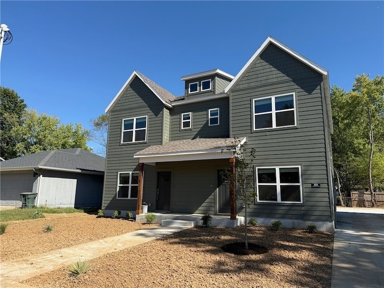 Foto principal - 820 Dockery Ln