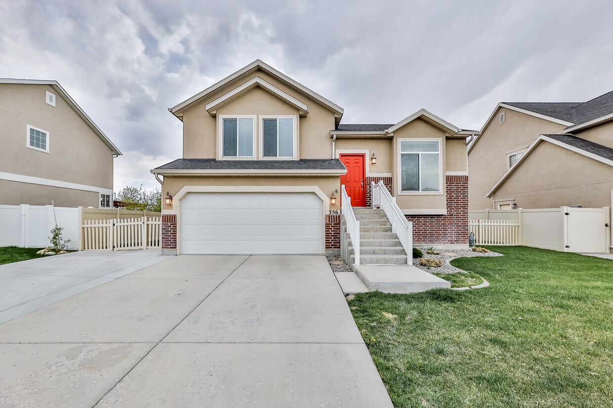 Foto principal - 356 E Brigham Rd