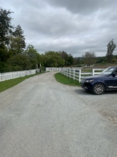 Photo - 5770 Croy Rd House