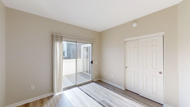 Interior Photo - Almaden Lake Village