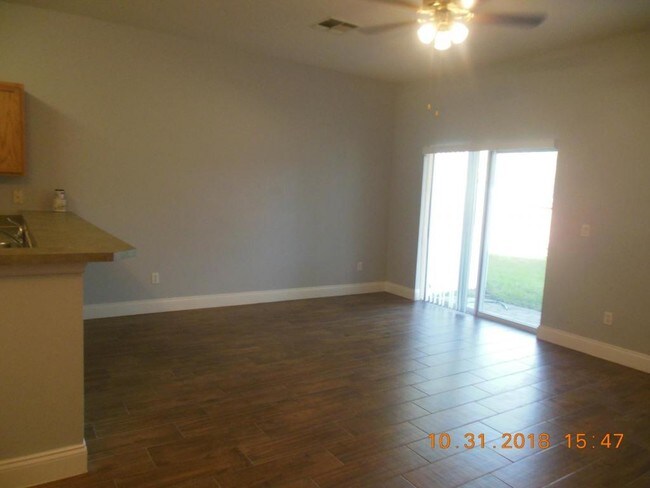 Building Photo - 841 Park Grove Ct