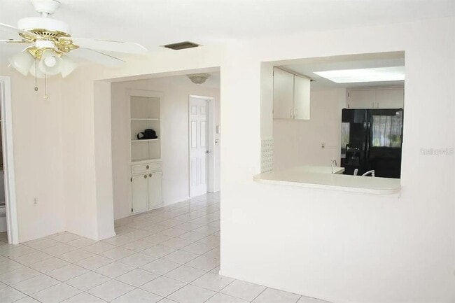 Foto del edificio - 7608 Camelot Rd