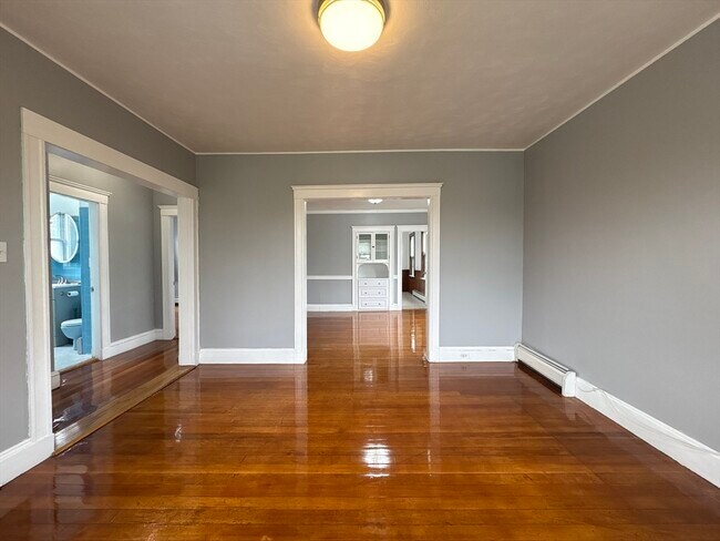 Building Photo - 403 Trapelo Rd