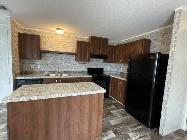 Foto del edificio - 12130 US Hwy 41 S