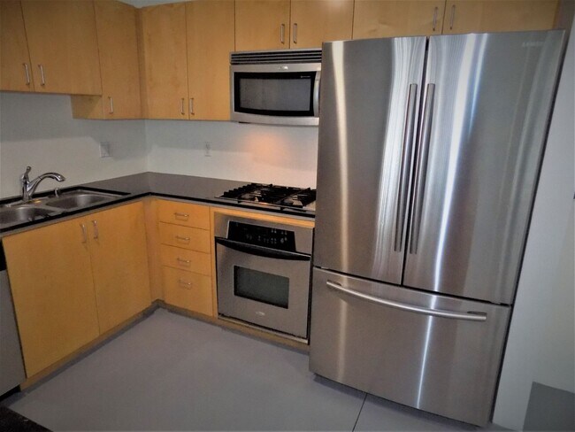 Foto del edificio - Centre Street Lofts | Top Floor Unit | Top...