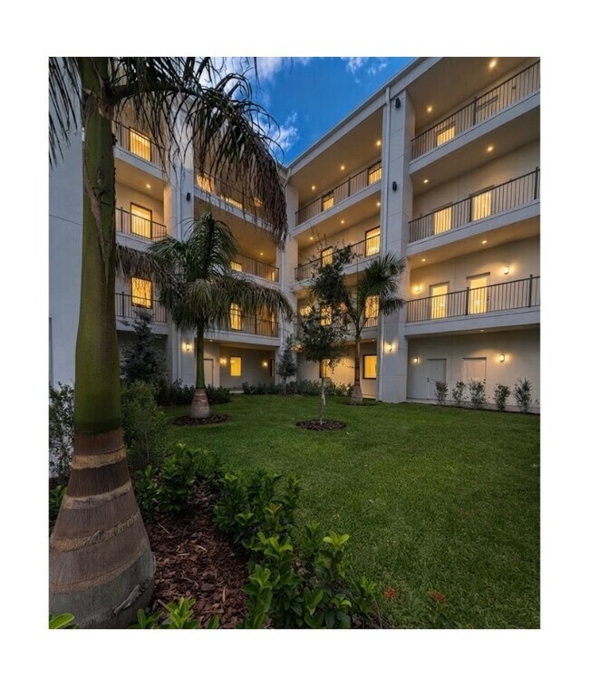Foto del edificio - 821 16th St N