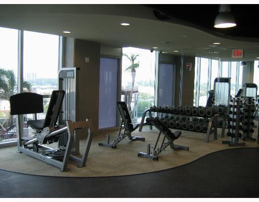 Foto del edificio - 777 N Ashley Dr