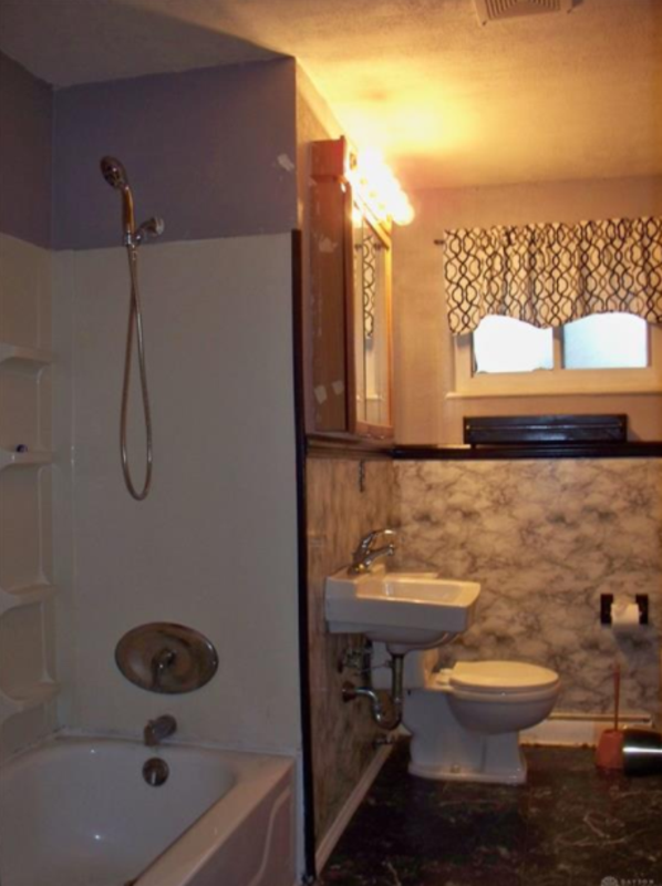 Foto del edificio - 847-851 Pool Ave