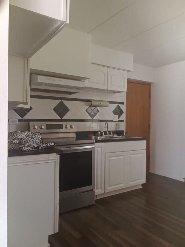 Foto del edificio - 18204 Exchange Ave